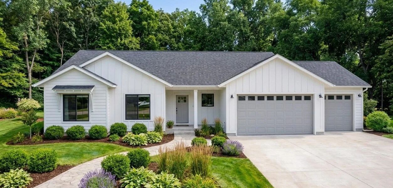 1748 Foxtail Farmhouse FE 2026