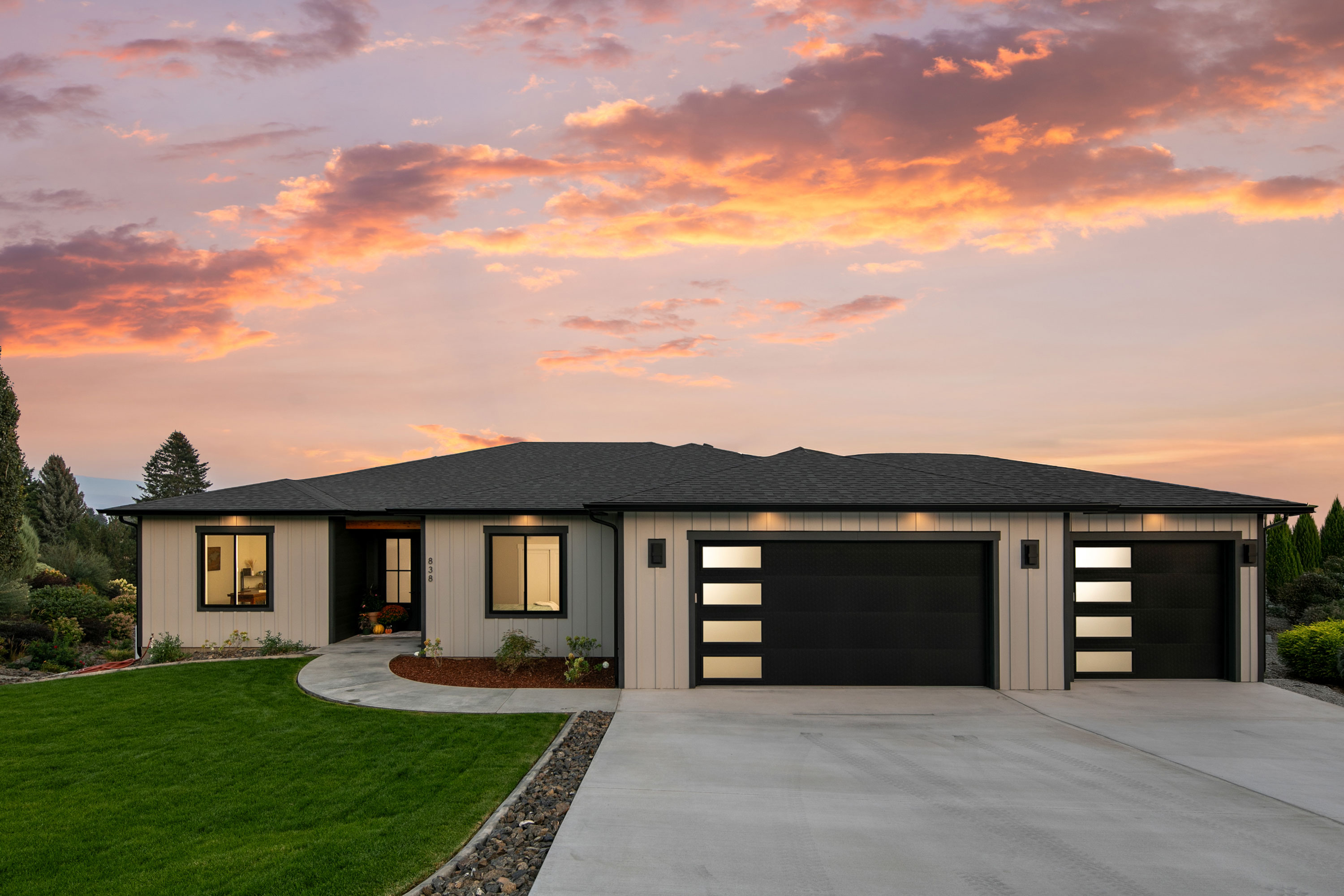 wenatchee-lakeview-custom-modern web
